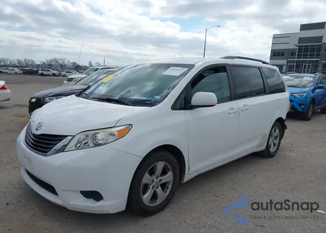 2011 Toyota Sienna Le V6 from USA, damaged, VIN 5TDKK3DC1BS090655